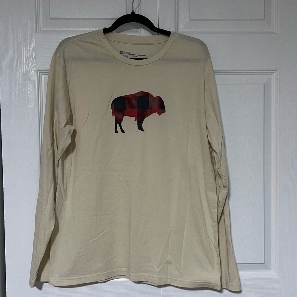 Columbia Long Sleeved Tee with Buffalo Plaid Buffalo on Front